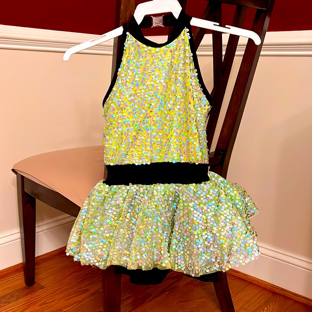 Costume- dance (Jazz, acrobatic, hip-hop, tap), theater, dress-up play.